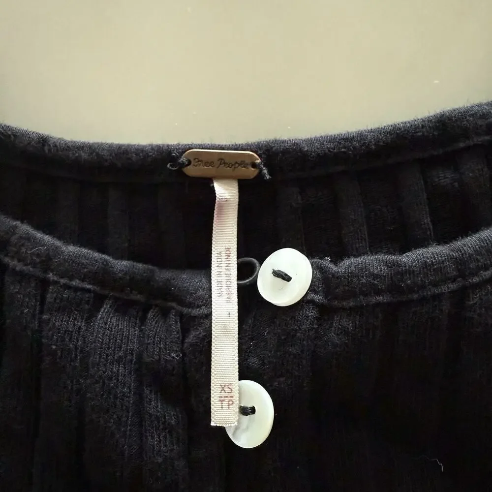 Free People XS Tilly Long-Sleeve Cardi Blouse Top Knit Ribbed Buttondown Black